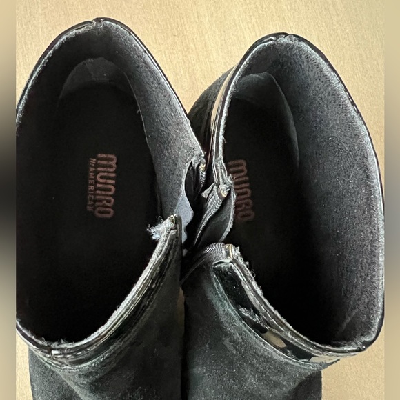 Munro Hope High Heels Black Suede Ankle Boots - Picture 9 of 9